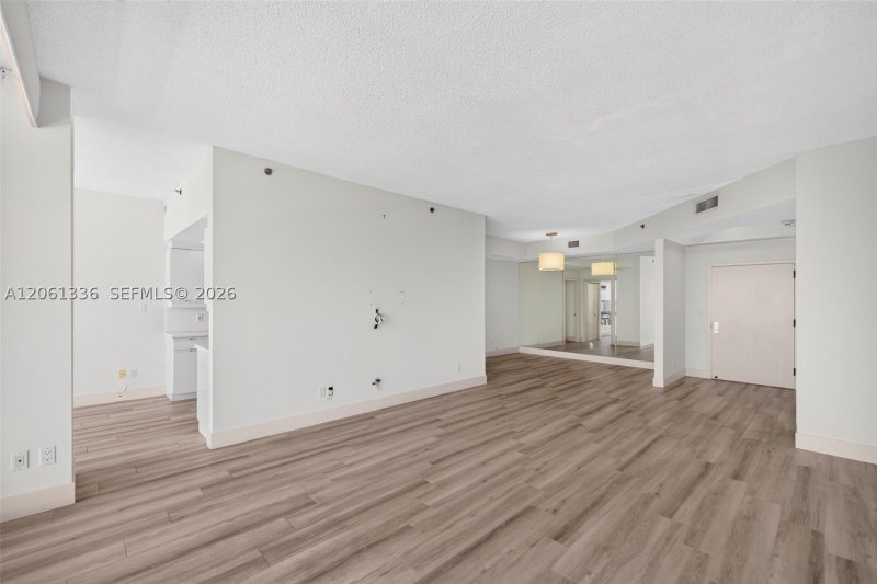 Condo for sale at 2000 Williams Island 3008