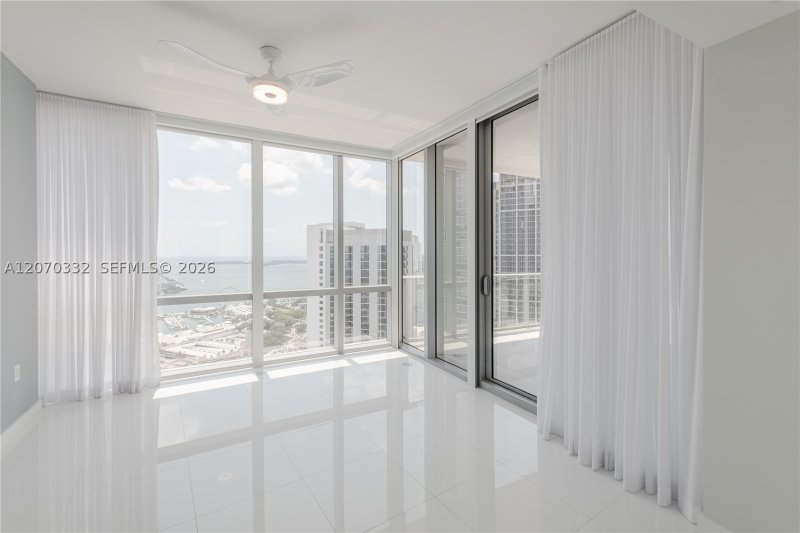Apartment for rent at Paramount Miami WorldCenter 3911