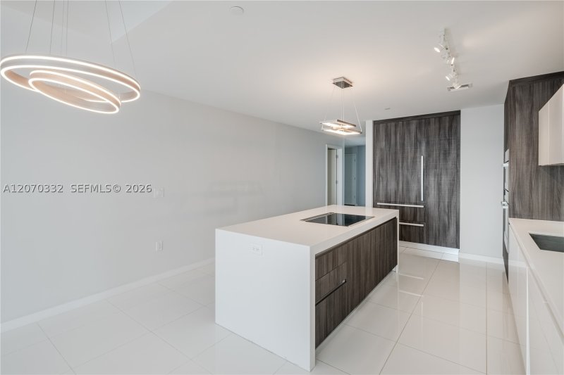 Apartment for rent at Paramount Miami WorldCenter 3911