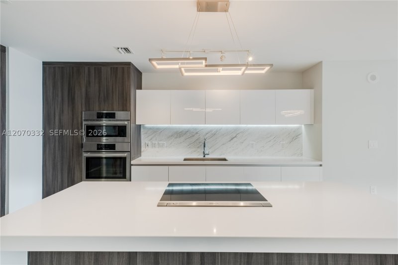 Apartment for rent at Paramount Miami WorldCenter 3911