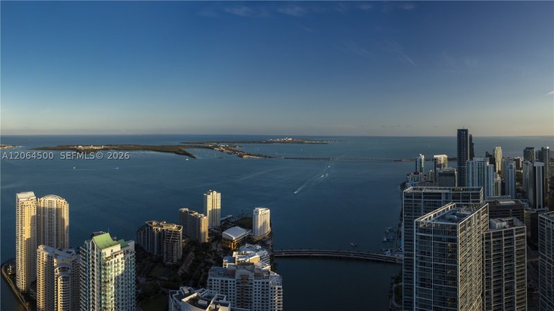 Comprar apartamento en Aston Martin Residences 6301