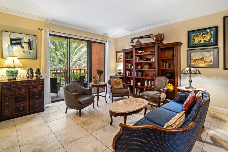 Apartment for rent at 100 Andalusia 510