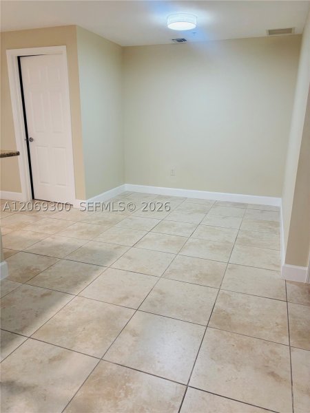 Apartment for rent at 100 Andalusia 510