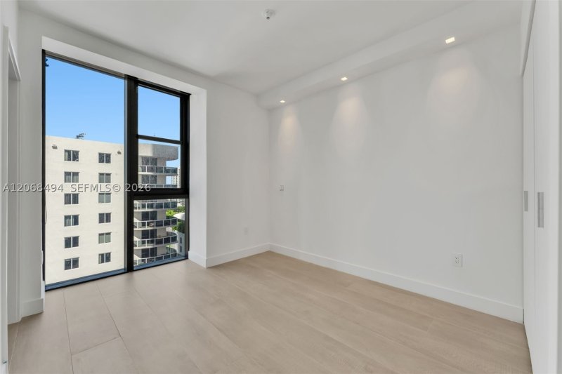 Alquiler de apartamento en Aria Reserve Miami 1207