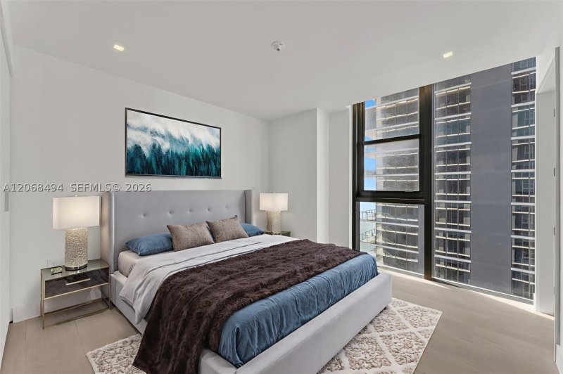 Alquiler de apartamento en Aria Reserve Miami 1207