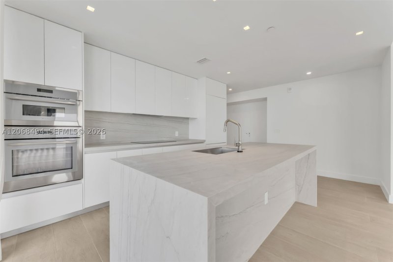 Alquiler de apartamento en Aria Reserve Miami 1207