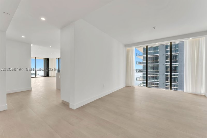 Alquiler de apartamento en Aria Reserve Miami 1207