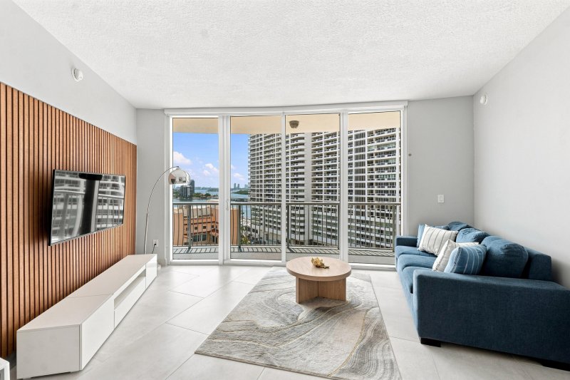 Comprar apartamento no Opera Tower 1202