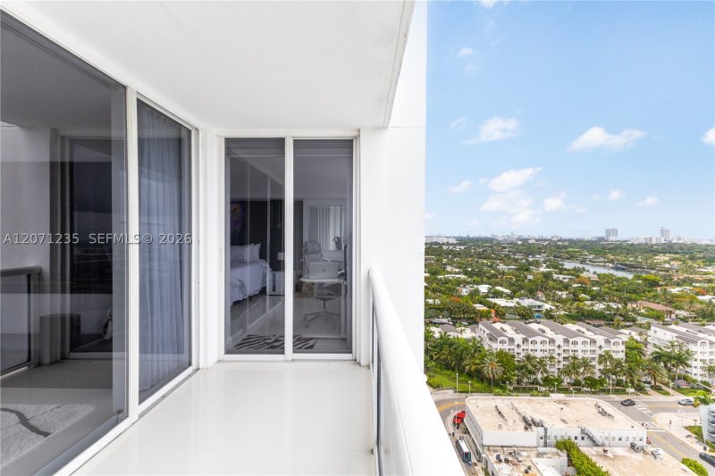Condo for sale at Sunset Harbour South 2409