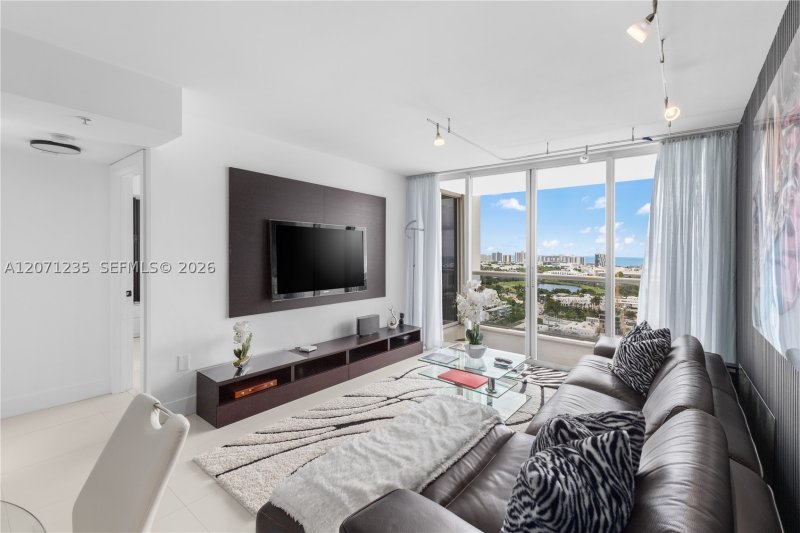 Condo for sale at Sunset Harbour South 2409
