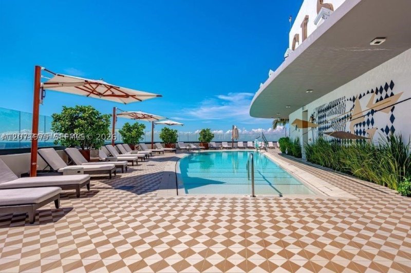 Apartment for rent at SLS Lux Brickell 2707