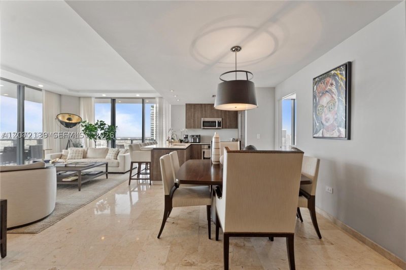 Aluguel de apartamento no Brickell City Centre Rise 3412