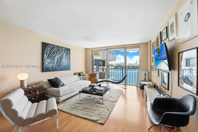 Comprar apartamento en South Bay Club 917