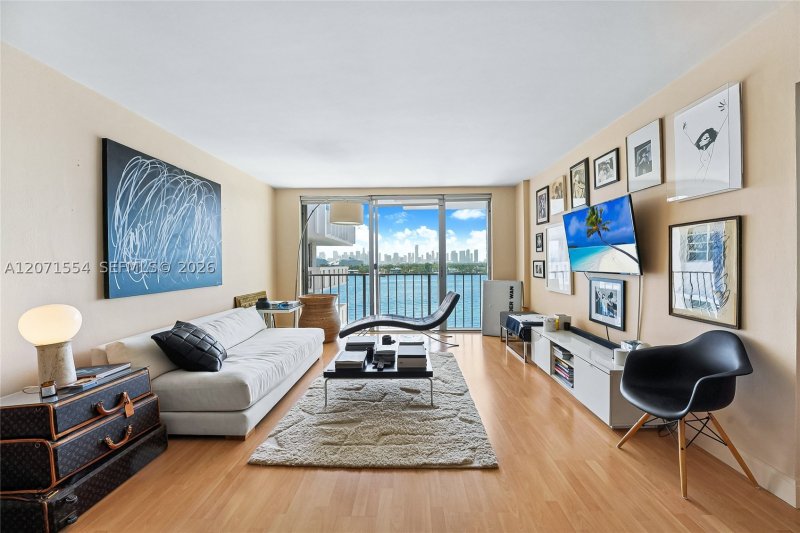 Comprar apartamento en South Bay Club 917