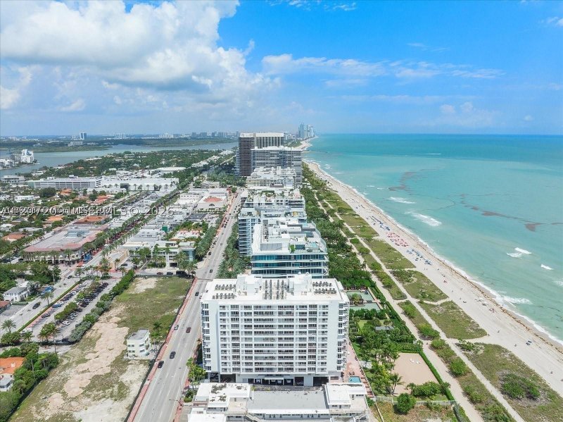 Aluguel de apartamento no Marbella Surfside 1203