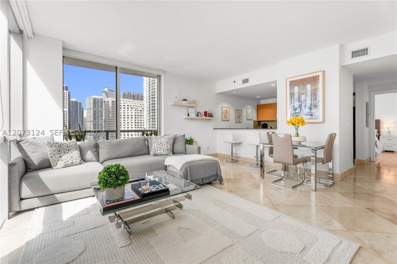 Aluguel de apartamento no Avenue on Brickell 1060 Tower 2117
