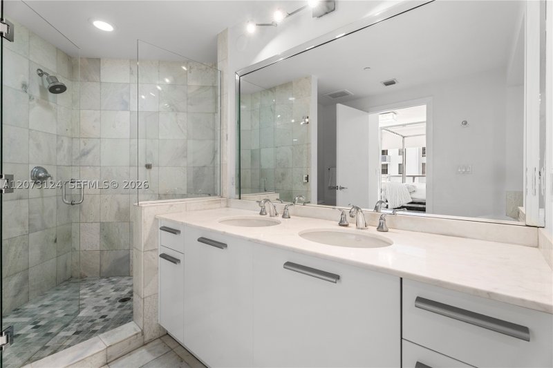 Aluguel de apartamento no Avenue on Brickell 1060 Tower 2117