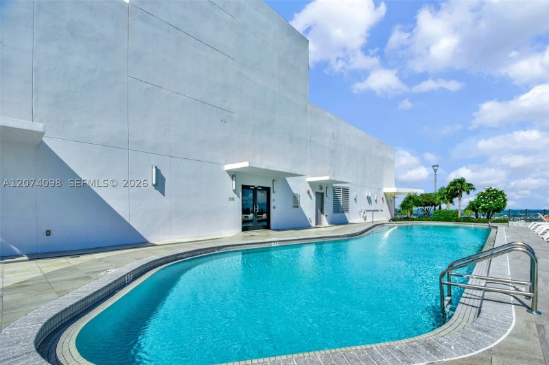 Comprar apartamento no Paraiso Bayviews 2310
