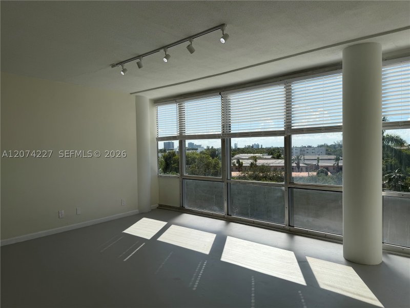 Property photo # 10