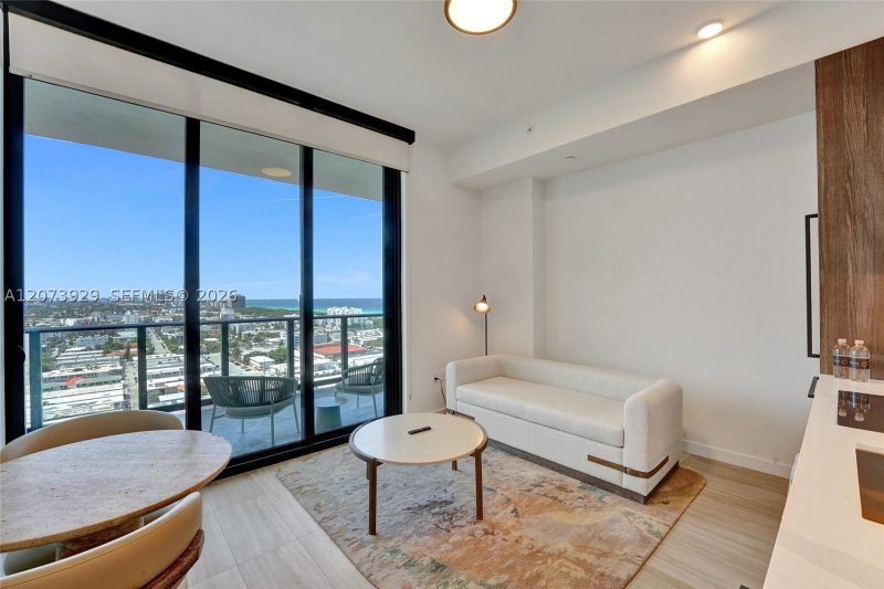 Apartment for rent at 72 Park Miami Beach 1511
