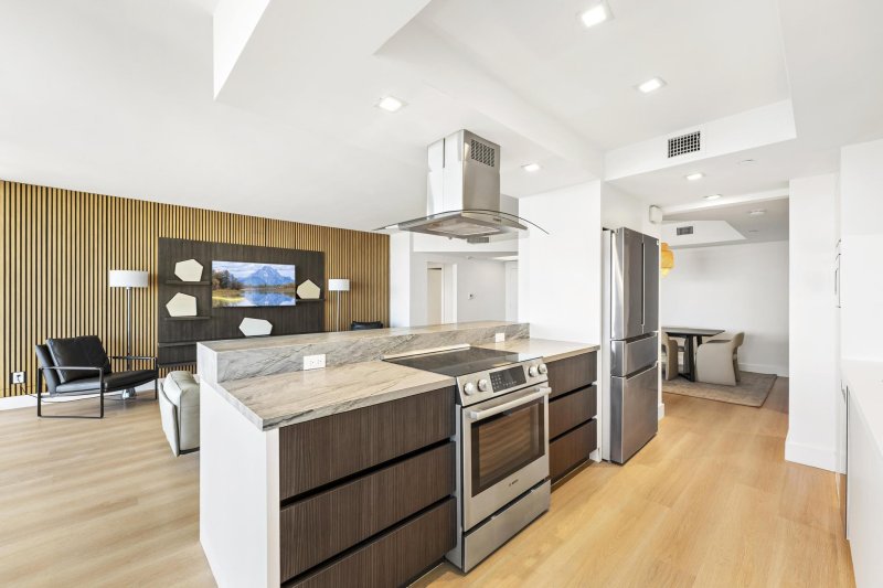 Condo for sale at 2000 Williams Island 903