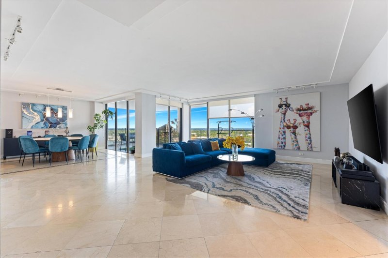 Comprar apartamento en Turnberry Isle 9J