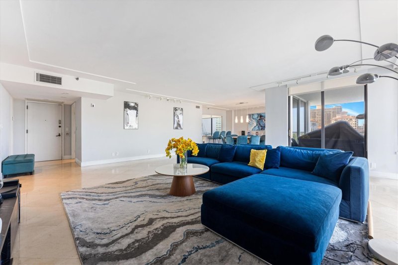 Comprar apartamento en Turnberry Isle 9J