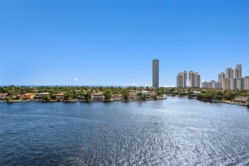 Turnberry Isle Apt #9J