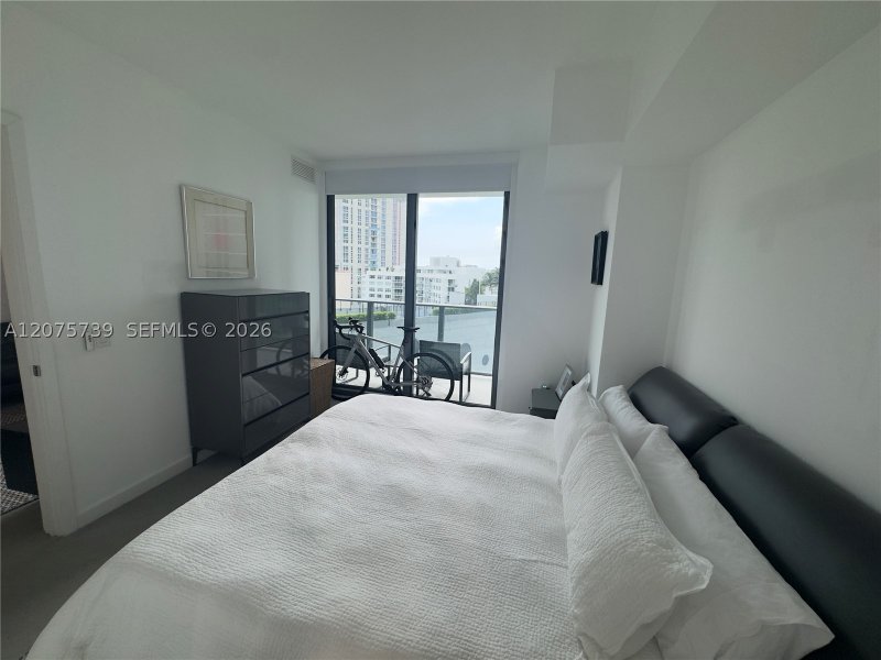 Condo for sale at Paraiso Bayviews 903