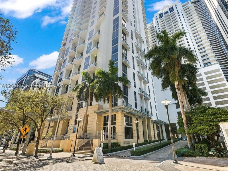 Avenue on Brickell 1060 Tower Apt #2407