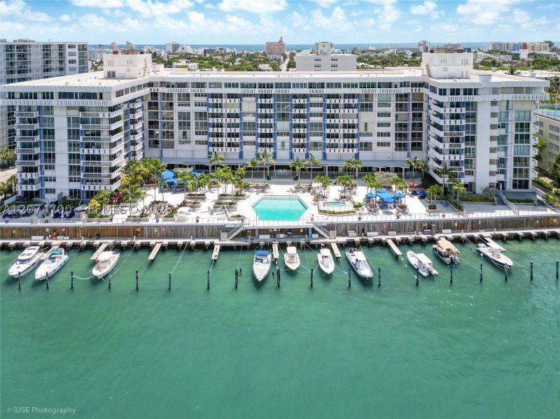 Condo for sale at South Bay Club 509