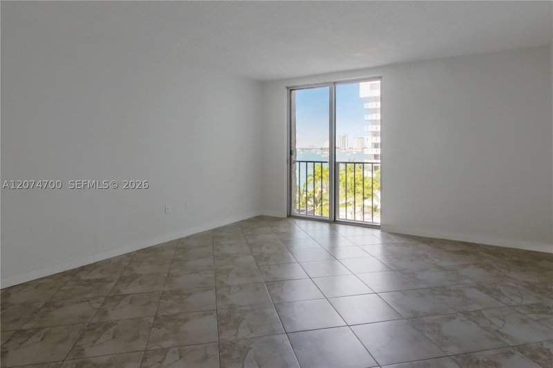 Condo for sale at South Bay Club 509