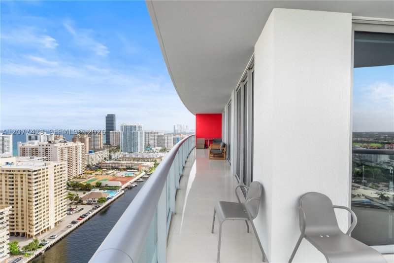 Apartment for rent at Beachwalk T2802