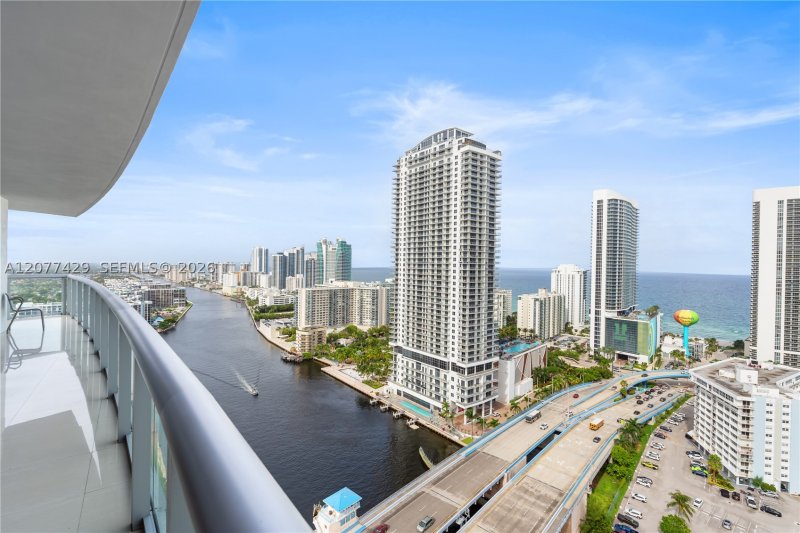 Apartment for rent at Beachwalk T2802
