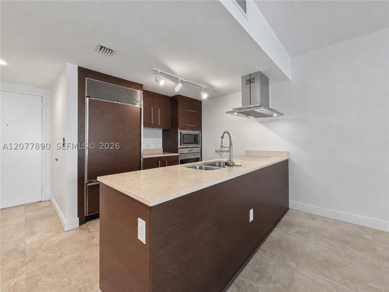 Property photo # 12
