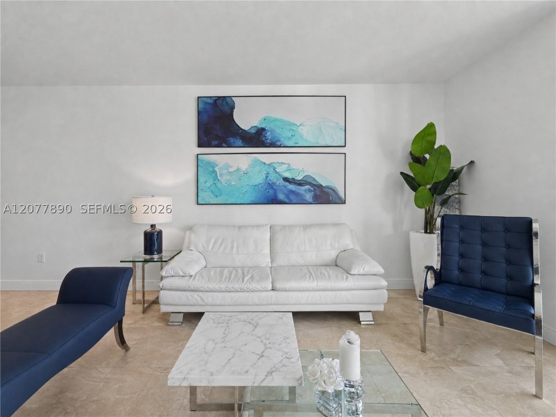Property photo # 6