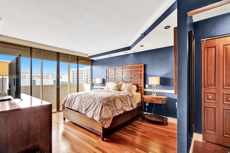Property photo # 8
