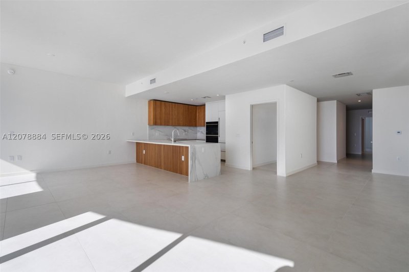 Property photo # 14