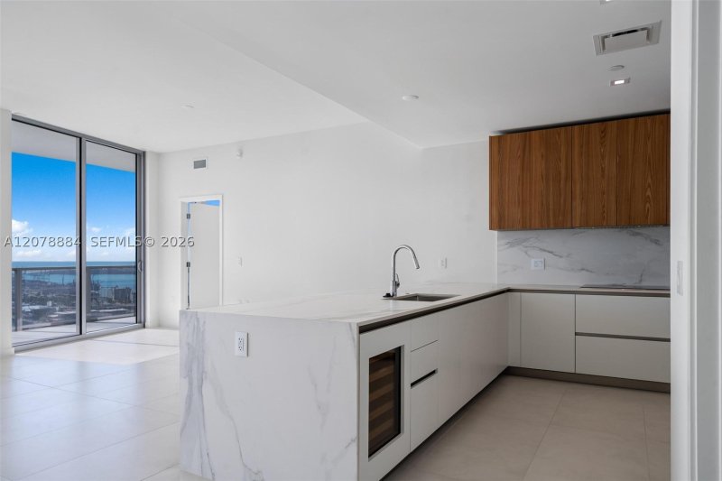 Property photo # 10