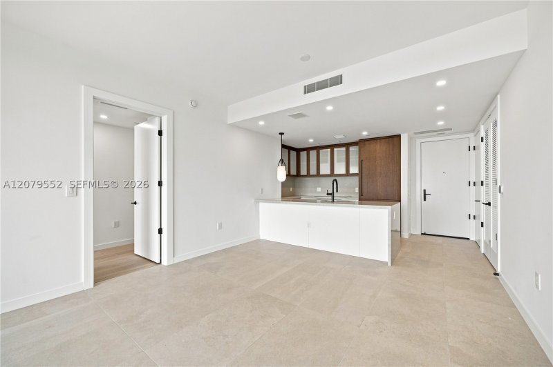 Apartment for rent at 2200 Brickell 413