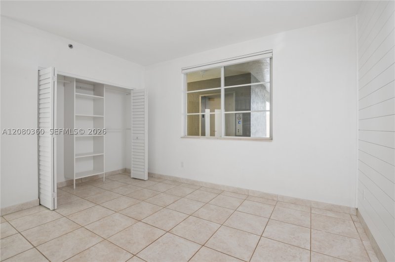 Aluguel de apartamento no The Courts Condo 417
