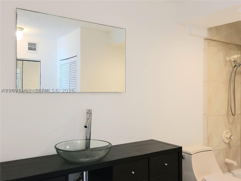 Apartment for rent at Bayview Terrace 1006