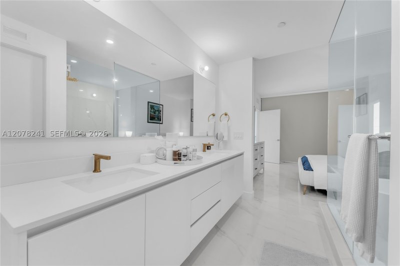 Comprar apartamento en Aria Reserve Miami 1405