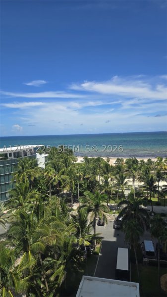 Alquiler de apartamento en Triton Towers 1005
