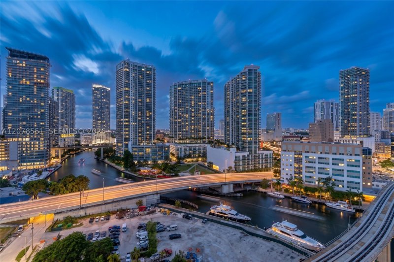 Comprar apartamento en Brickell on the River South 1117