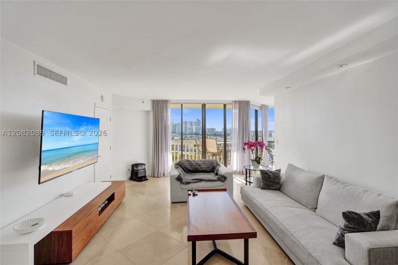1000 Williams Island Apt #1403