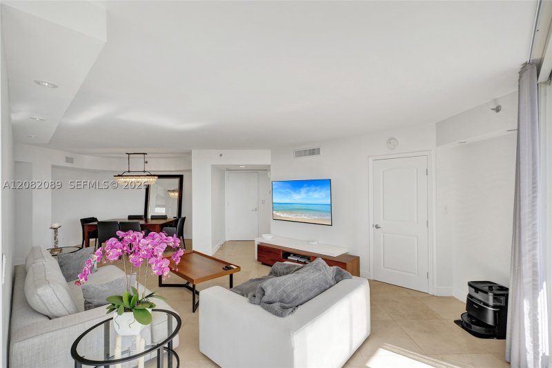 Aluguel de apartamento no 1000 Williams Island 1403