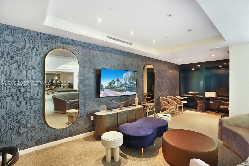 Condo for sale at Fontainebleau III 905