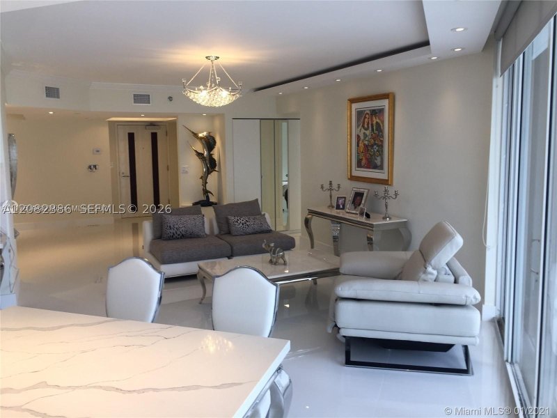 Condo for sale at Oceania 3 538