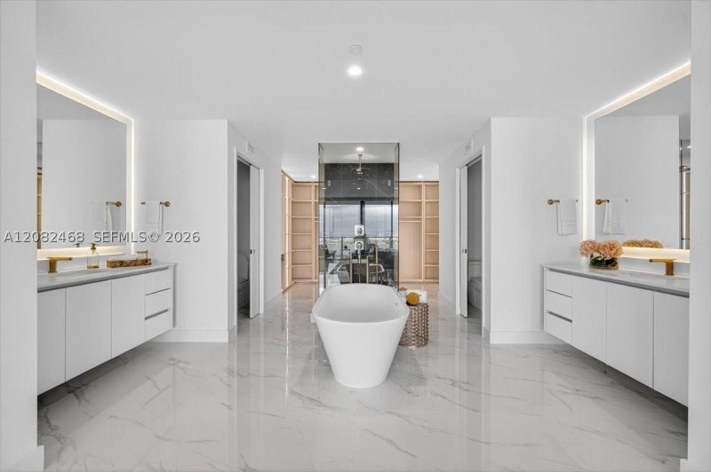 Comprar apartamento en Aria Reserve Miami 5202